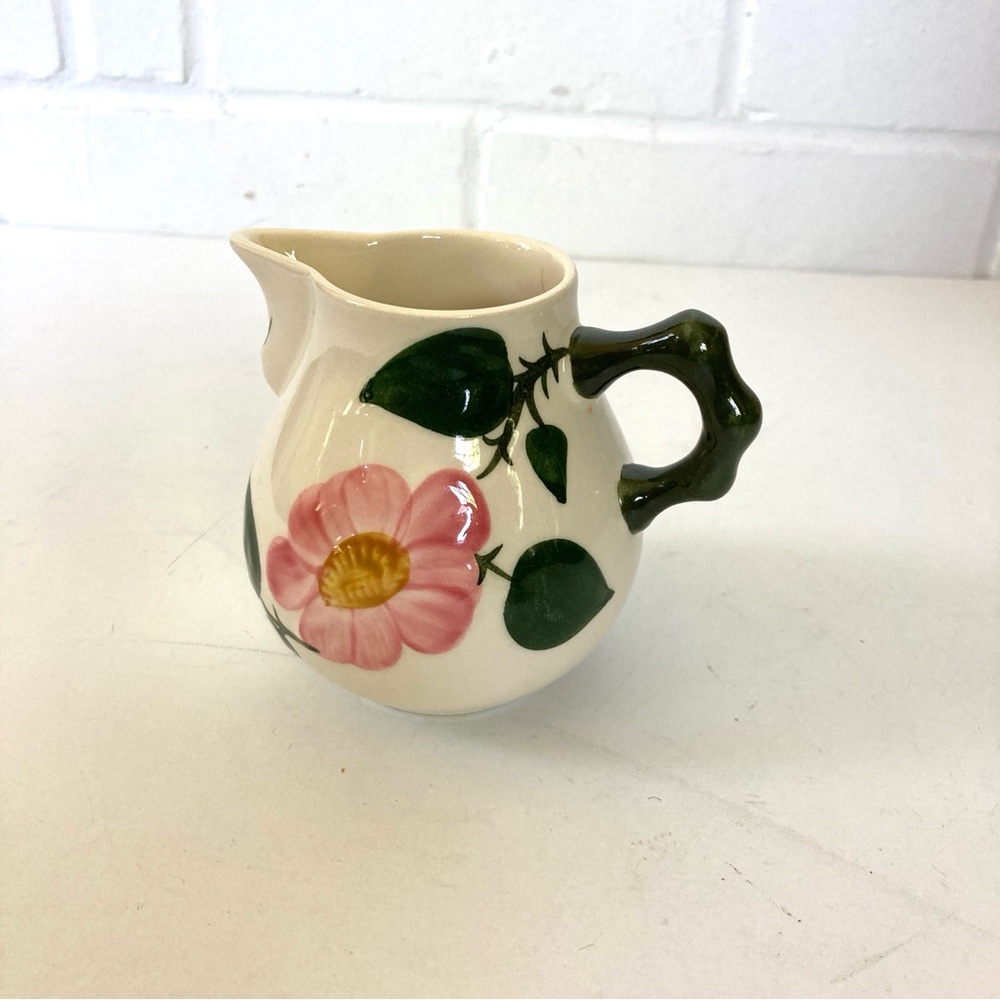 Creamer Villeroy & Boch Wild Rose pattern